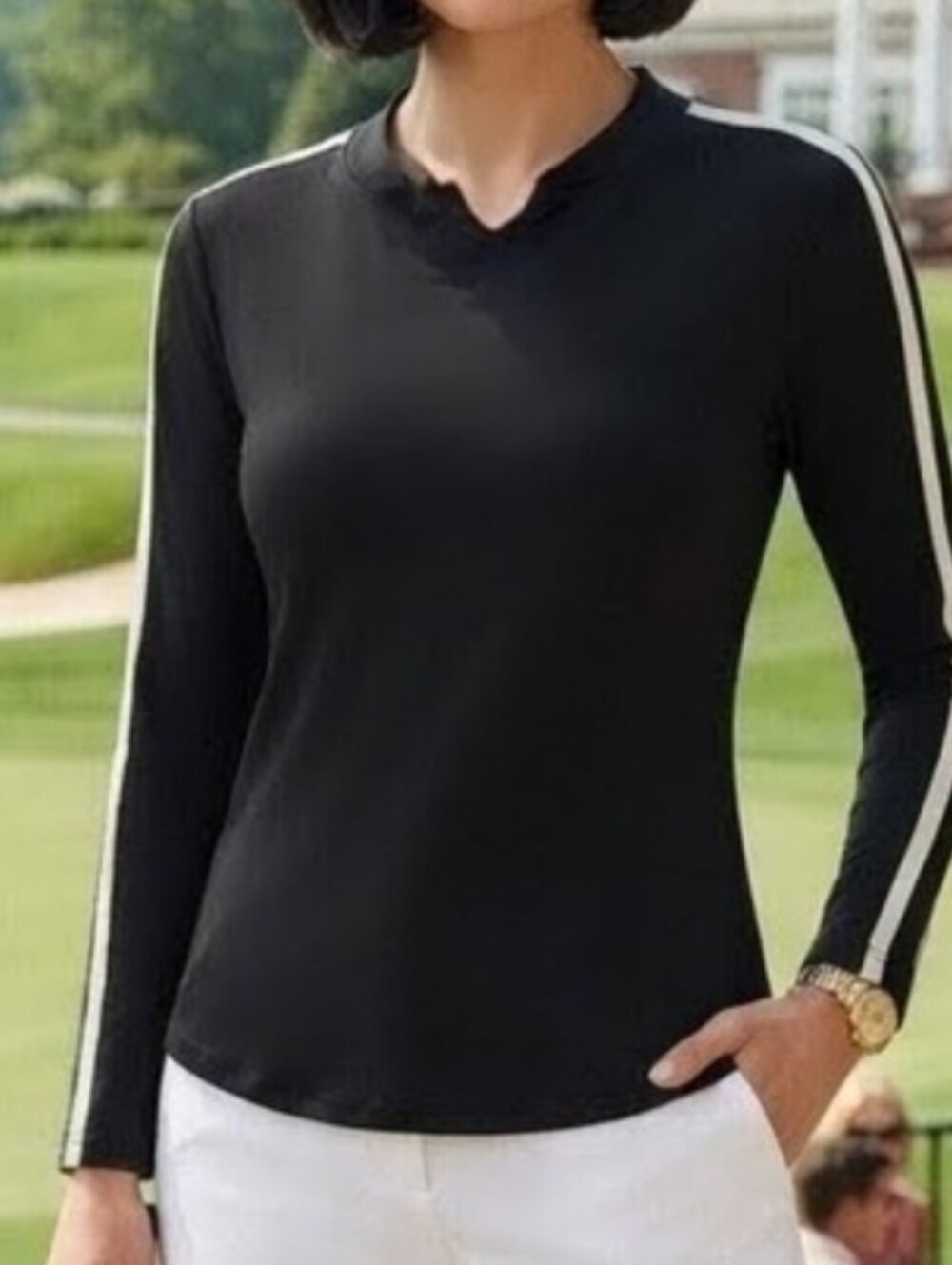 Belyn Key Black Crewneck Top